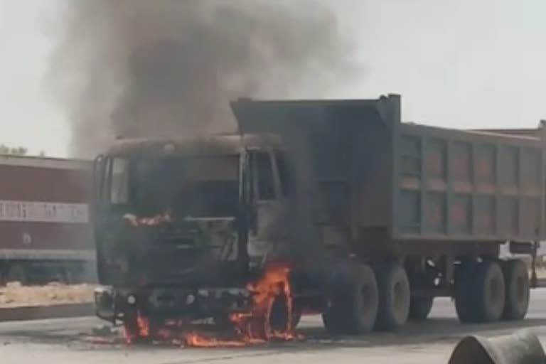 Chittorgarh Dumper Fire