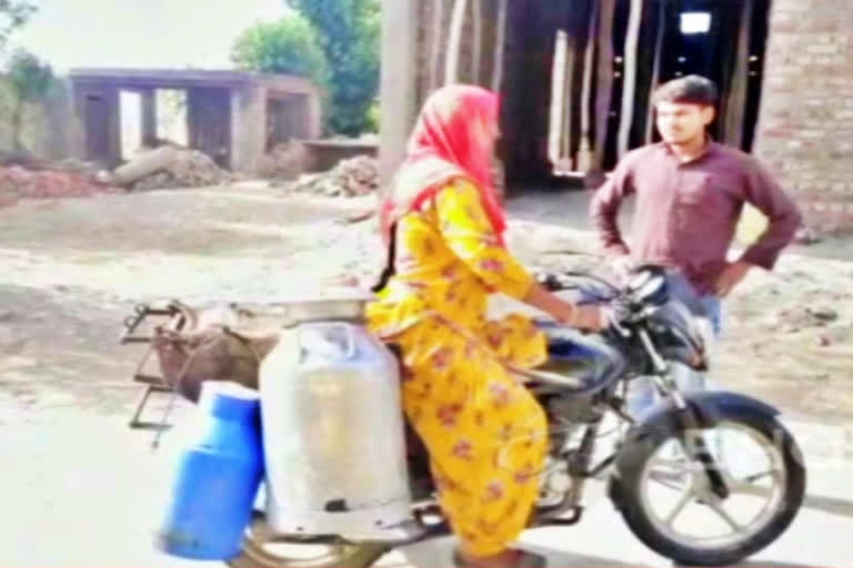 Haryana: Milk-'woman' on a motorbike makes one lakh every month