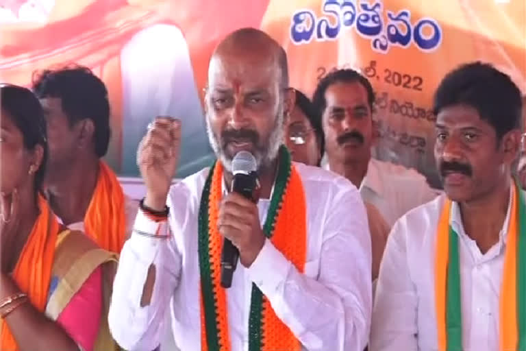 bjp state president bandi sanjay comments on trs government