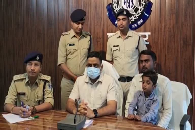 Uncle kidnapped nephew in Chhatarpur