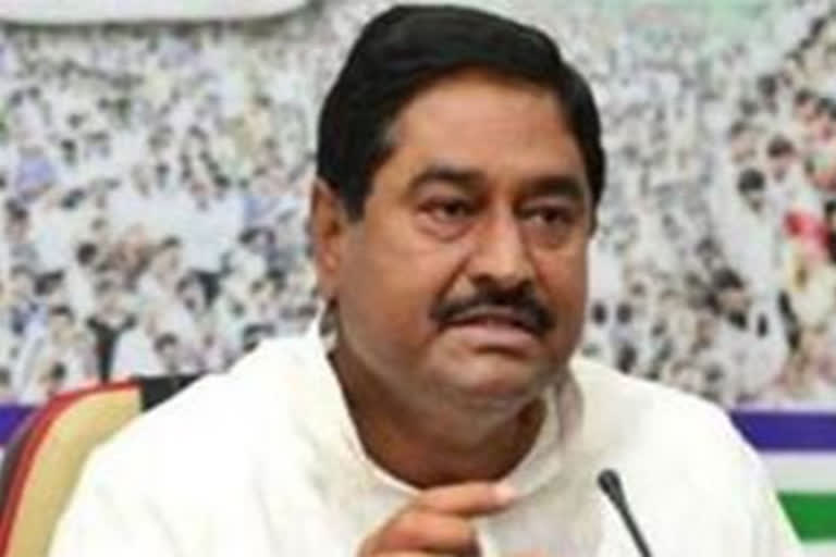 Minister Dharmana Prasad Rao fires on TDP