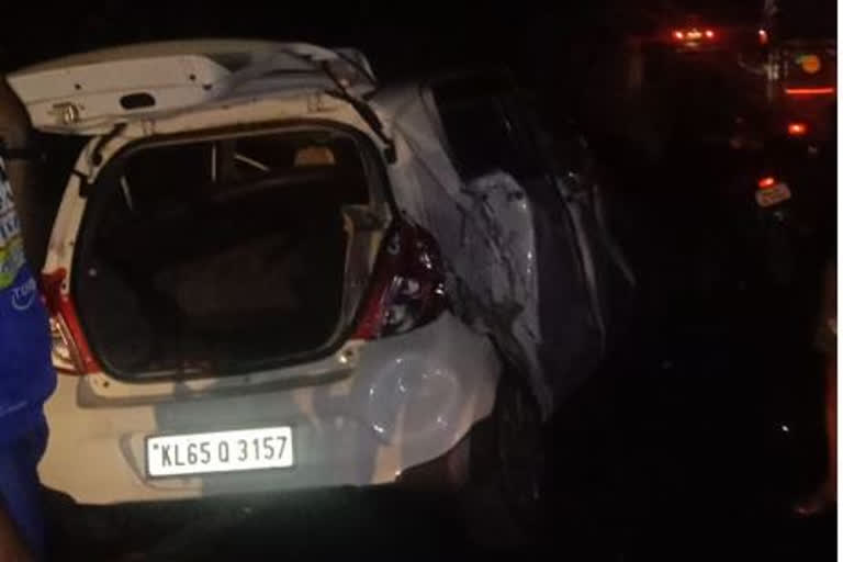 Clt  accident on thamarassery pass  thamarassery pass  താമരശ്ശേരി ചുരത്തില്‍ നിയന്ത്രണം വിട്ട കാര്‍ ഓവുചാലിലേക്ക് പതിച്ച് ചേളന്നൂര്‍ സ്വദേശിക്ക് പരിക്ക്