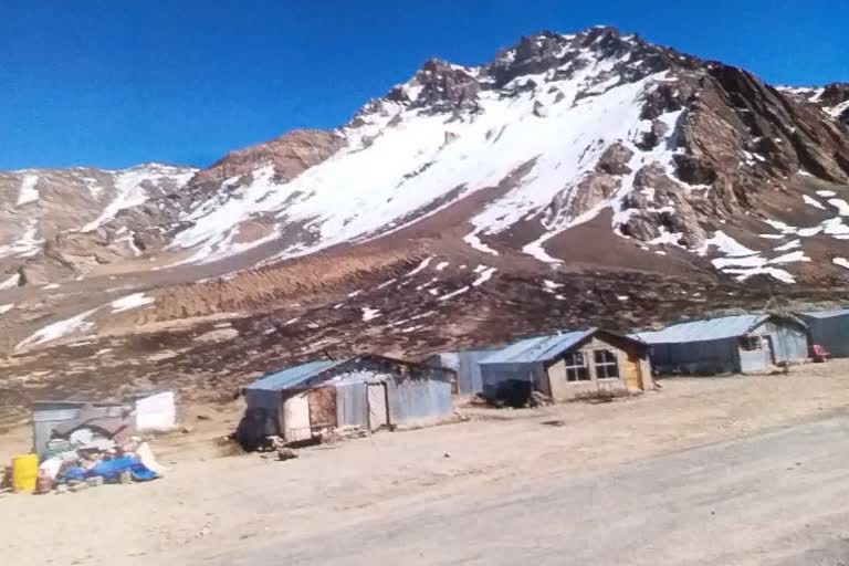 Manali Leh road restored for small vehicles