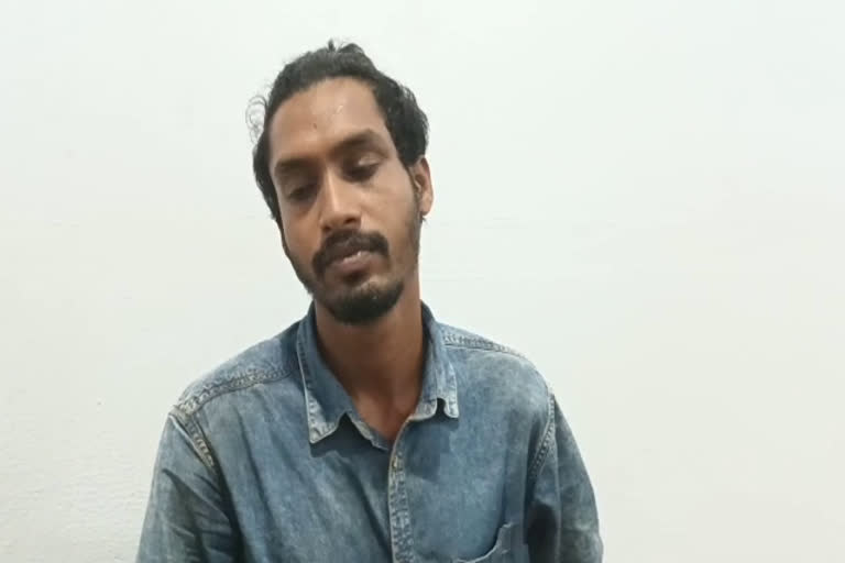 Defendant arrested harass woman and children in Hospital  ആശുപത്രിയില്‍ ചികിത്സക്കെത്തി അമ്മക്കും മകള്‍ക്കുമെതിരെ അതിക്രമം  ആശുപത്രിയില്‍ രോഗിയെ കയറിപ്പിടിച്ച യുവാവ് പിടിയില്‍  വെട്ടുകാട് കടകമ്പള്ളി ജെയിൻ നിവാസിൽ വിജിൽ വിക്ടർ