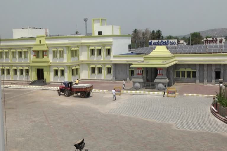 Traditional touch to Hosapete Railway Station