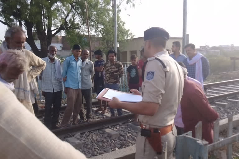 Accident at railway gate near Chhatarpu