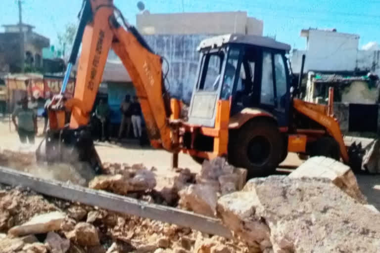 Bulldozer Ran at the Site of Violence in Himatnagar