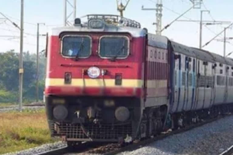 Hatia Lokmanya Tilak Terminal Hatia Express