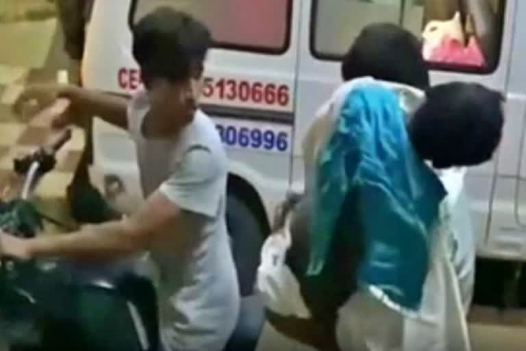 Inhumanity in Tirupati Ambulance crews prevented the body from being moved