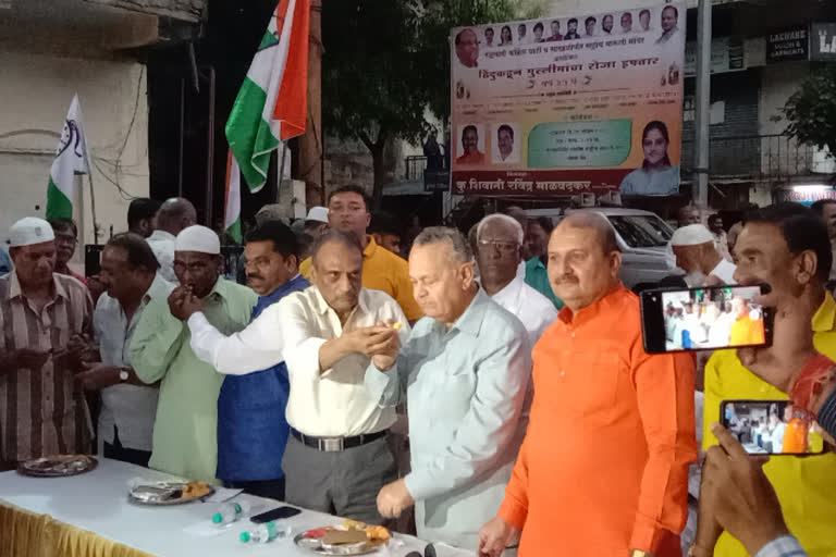 iftar party organized by sakhalipeer talim a symbol of hindu muslim unity in pune