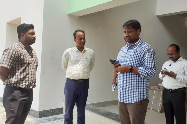 sports ministaer tusharkanti behera visits news building of physical education college