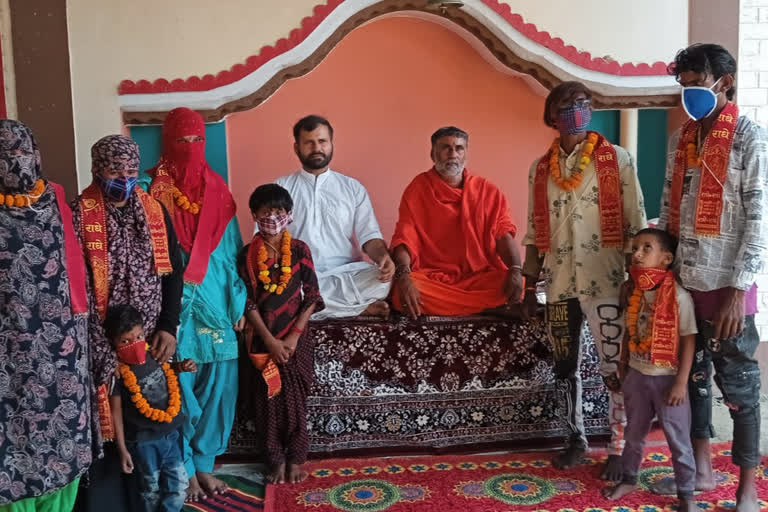 Muzaffarnagar Eight from Muslim families convert to Hinduism