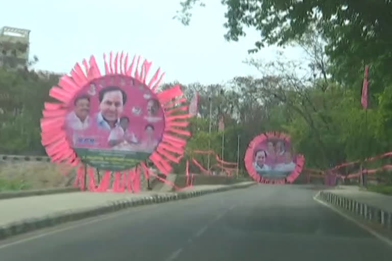 Huge fines to TRS senior leaders for Flexis in hyderabad