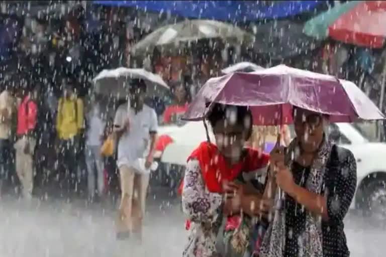 weather report  rain with lightening in kerala  സംസ്ഥാനത്ത് അടുത്ത 5 ദിവസം ഇടിമിന്നലോടു കൂടിയ മഴയ്ക്ക് സാധ്യത  ഇടിമിന്നൽ ജാഗ്രത നിർദേശമുള്ളതിനാൽ പൊതുജനങ്ങൾ ഉച്ചയ്ക്ക് 2 മുതൽ രാത്രി 10 വരെ തുറസായ സ്ഥലങ്ങളിൽ പോകരുതെന്നും നിര്‍ദേശം