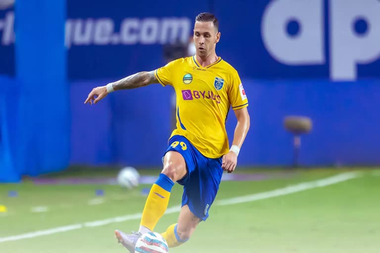 FC Goa set to make Alvaro Vazquez their first foreign signing for next season  FC Goa  Alvaro Vazquez  Kerala Blasters s striker Alvaro Vazquez  അല്‍വാരോ വാസ്‌ക്വെസ് എഫ്‌സി ഗോവയിലേക്ക്  കേരള ബ്ലാസ്‌റ്റേഴ്‌സ്  എഫ്‌സി ഗോവ  അല്‍വാരോ വാസ്‌ക്വെസ്