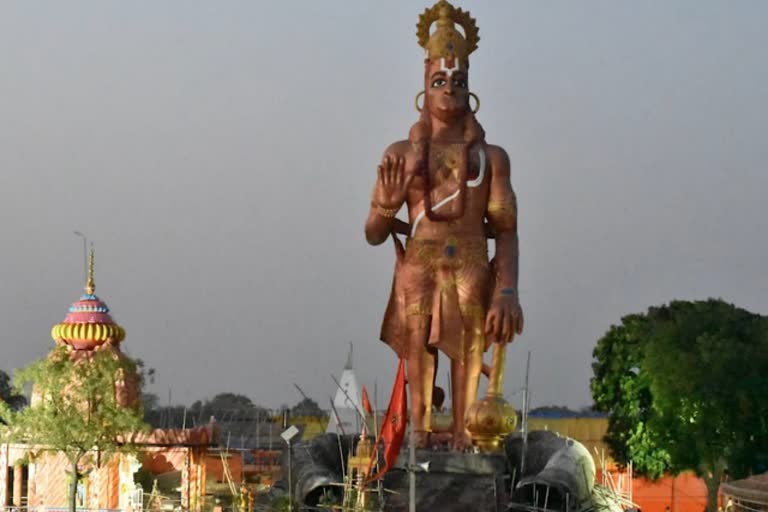 Statue of Lord Hanuman