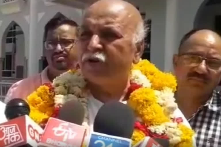 BJP Congress should sit down together make sure temples are not destroyed anywhere says AHP President Pravin Togadia