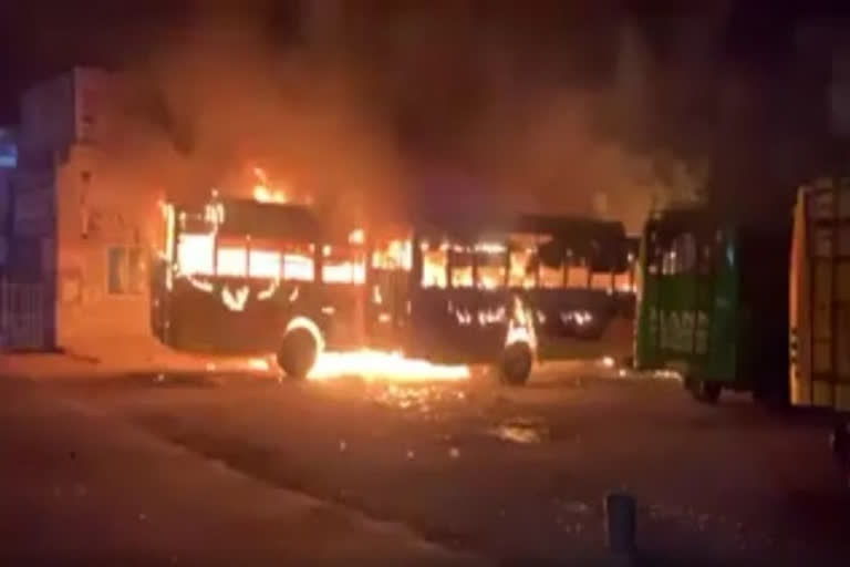 Buses caught fire at Bhagta Bhai Ka bus stand in Bathinda, one person burned alive