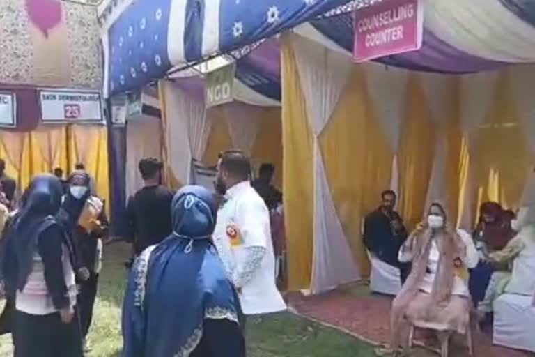 Health mela at Kulgam: یاری پورہ، کولگام میں ہیلتھ میلہ منعقد