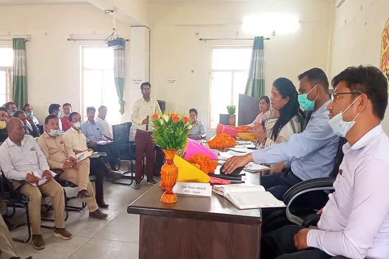 Review meeting of development works in Yamkeshwar assembly