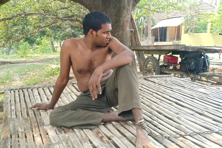 Specially abled 28 years old Varun Ram been chained for years in Malda village