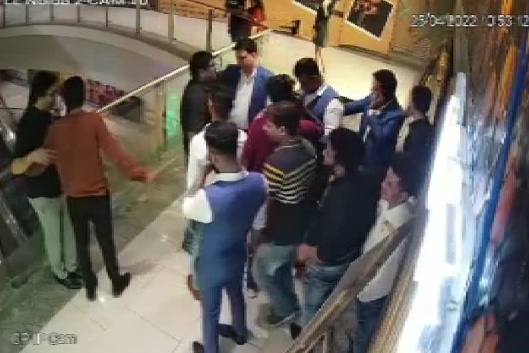 cctv-video-of-brijesh-murder-case-surfaced-in-garden-galleria-mall