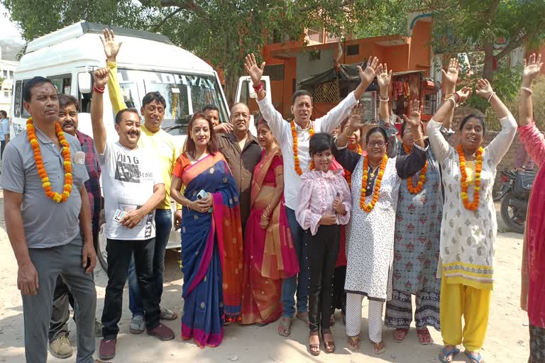 Pilgrims left for Chardham Yatra from haridwar