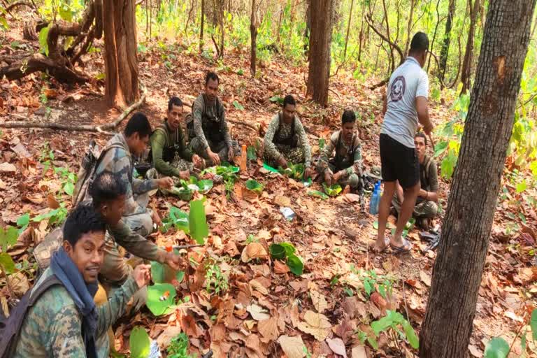 Narayanpur soldiers ate bore basi