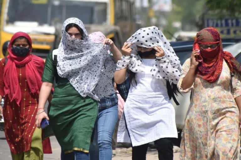 Severe heat wave continues in Churu