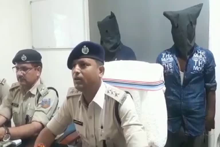two-criminals-arrested-involved-in-robbing-woman-in-deoghar