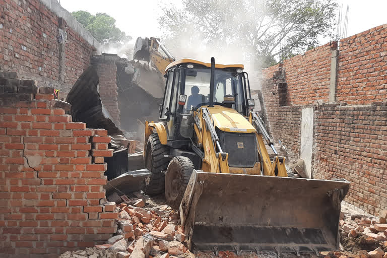 mama bulldozer on dacoit kalli gurjar family house