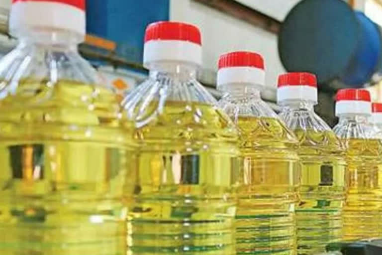 Edible oil position comfortable despite Indonesia ban: Govt