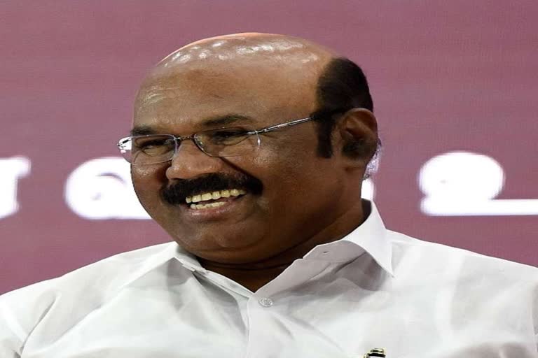 தமிழ்நாட்டை கூடிய விரைவில் கருணாநிதி நாடு என பெயர் மாற்றிவிடுவார்கள் - ஜெயக்குமார் விமர்சனம் admk-ex-minister-jayakumar-says-tamil-nadu-will-be-renamed-as-karunanidhi-nadu-soon