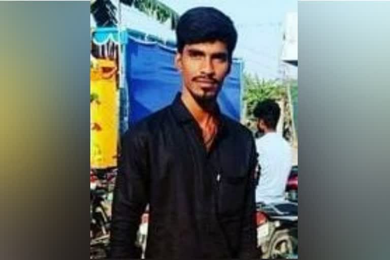 The died young boy Dinakaran