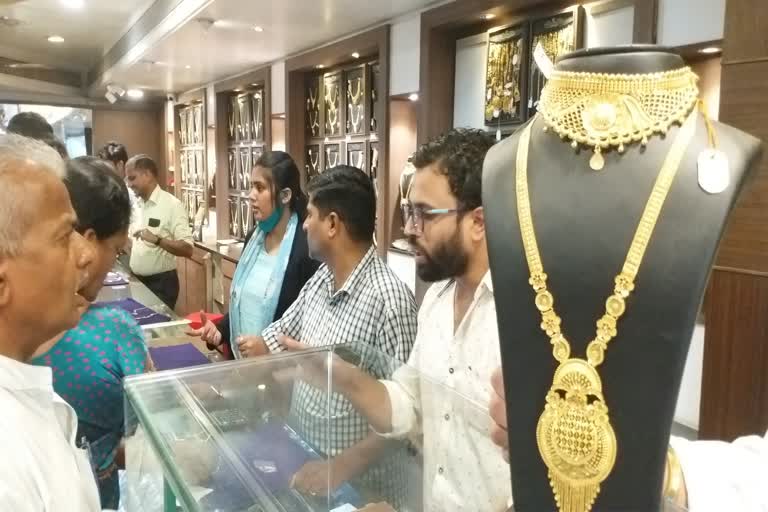 Akshaya Truthiya gold sale in Belagavi