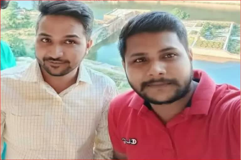 restaurant employee stabbed customers in noida