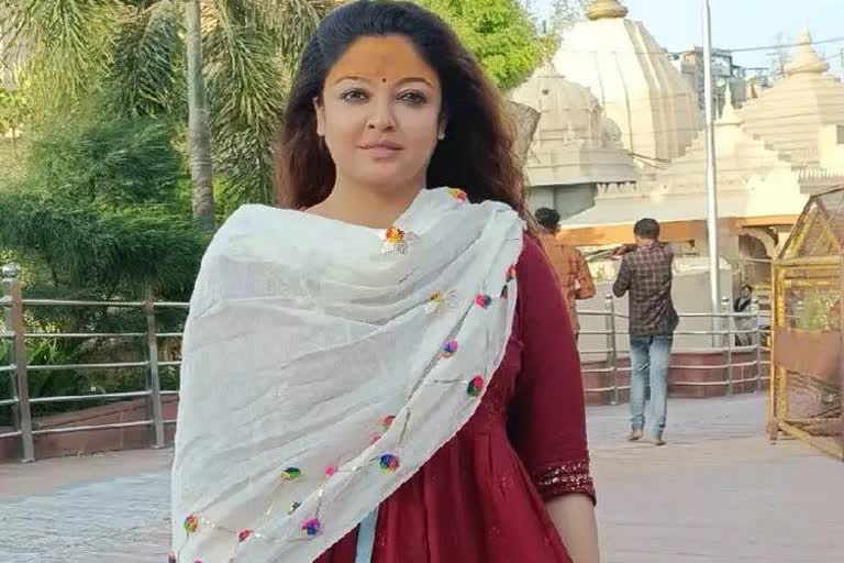 Tanushree Dutta victim of road accident