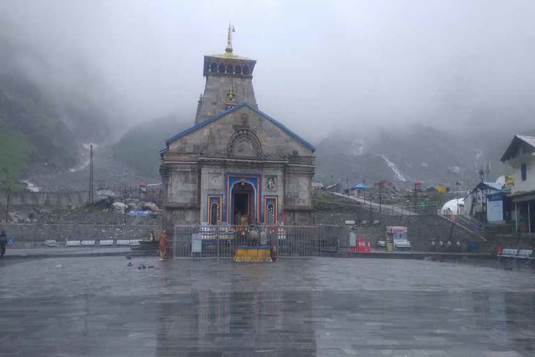 Heavy rainfall in Kedarnath Dham