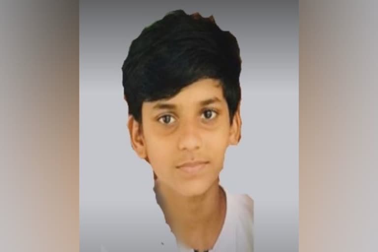 boy drowned in the river in kozhikode  drown death  boy drowned in the river  പുഴയിൽ ഇറങ്ങിയ വിദ്യാർഥി മുങ്ങി മരിച്ചു  വിദ്യാർഥി മുങ്ങി മരിച്ചു  ആൺകുട്ടി മുങ്ങി മരിച്ചു  മുങ്ങി മരണം