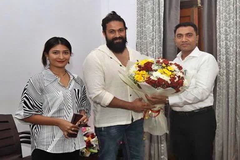 Actor Yash couple met goa cm