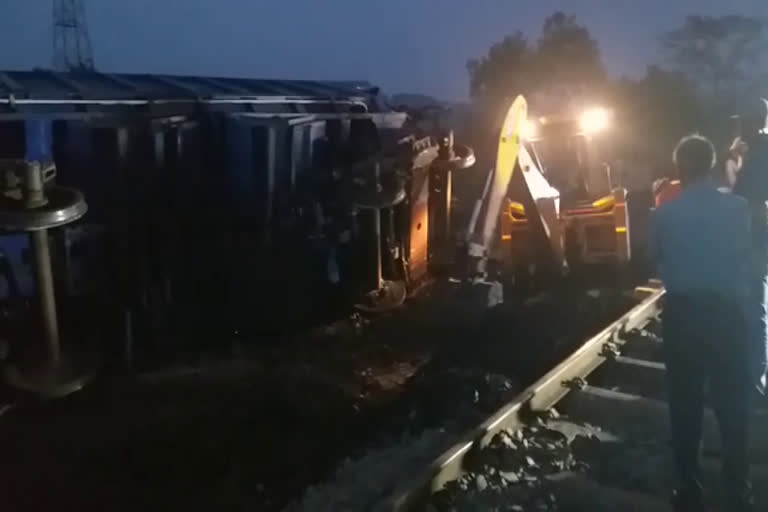 Coal laden goods train derailed