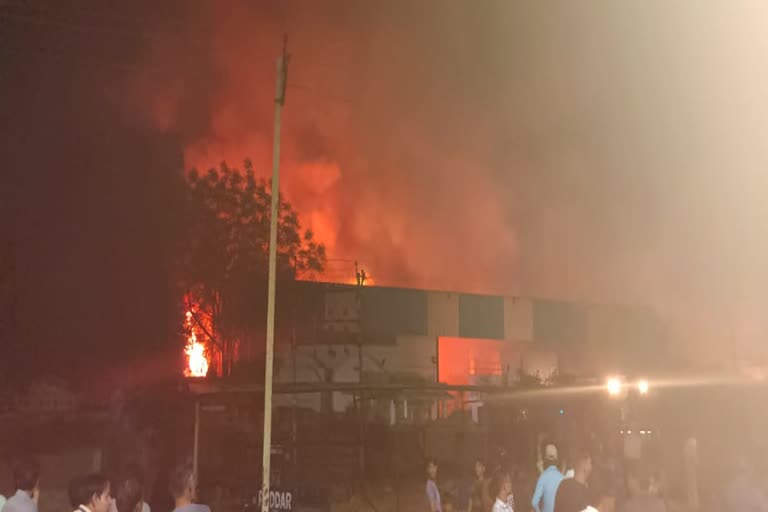 Fire in handicraft factory of jaipur