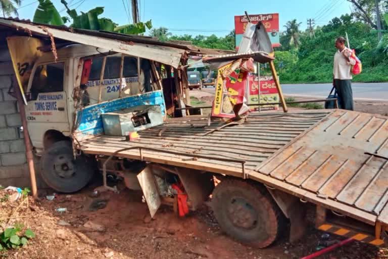 towing lorry accident at Bantwal