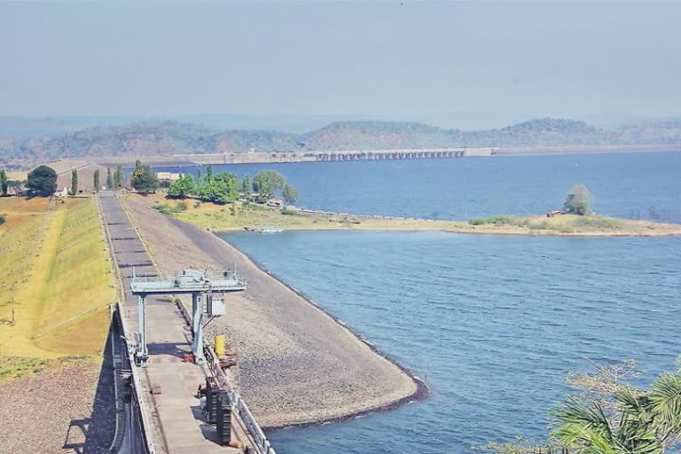 Water in Gujarat Dams : દક્ષિણ ગુજરાતના આ મહત્ત્વના ડેમમાં પાણીના જથ્થાને લઇને શા છે સમાચાર? જૂઓ