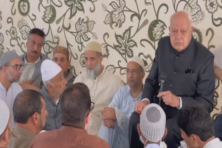 sectarianism-is-strengthening-its-roots-in-j-and-k-says-farooq-abdullah