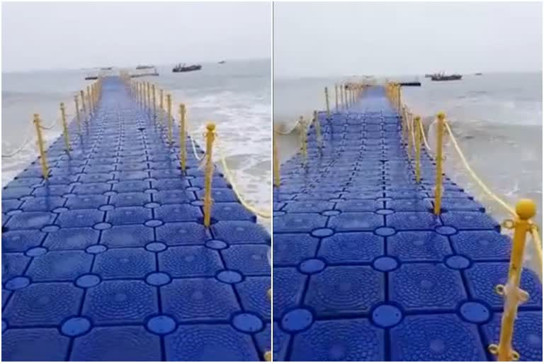 floating bridge at malpe beach