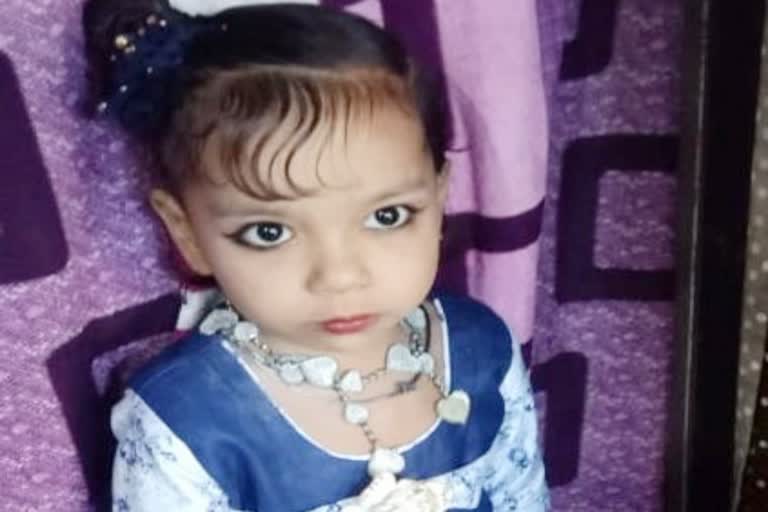 Accident in Surat: બાળકીની બહાર ફરવાની જીદે આખા પરિવારને ચોધાર આંસુએ રડાવ્યા
