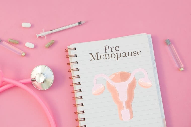 healthy menopause tips, what causes pre menopause, प्री मेनोपोज, female health tips, female sexual health, menopause age