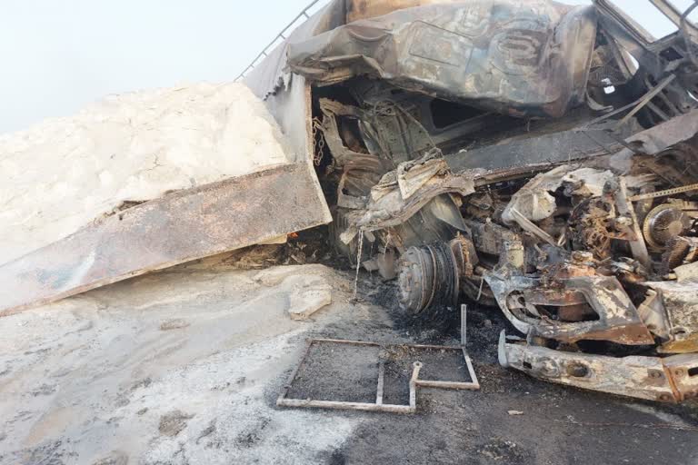 Accident in Surendranagar: કચ્છ અમદાવાદ હાઇવે પર એક ભયંકર અકસ્માતમાં ડ્રાઈવર બળીને ખાખ