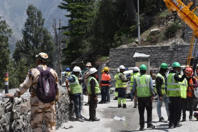 Himachal Kinnaur Tidong Hydropower Trolley fell into a gorge hundreds of meters deep